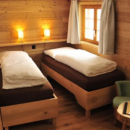 Chesa Staila 4* La Punt-Chamues-ch