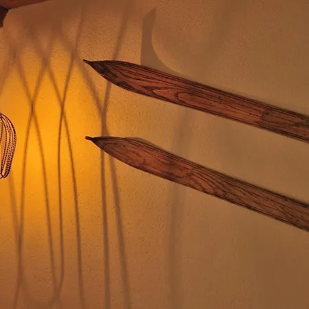 לינה וארוחת בוקר Chesa Staila לה פונט-שמוס-סאז'