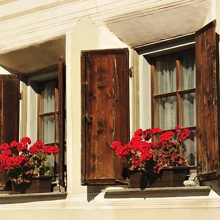 Chesa Staila לה פונט-שמוס-סאז'