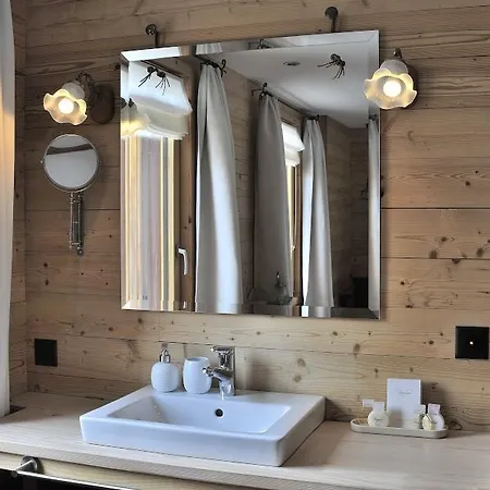 Chesa Staila לינה וארוחת בוקר