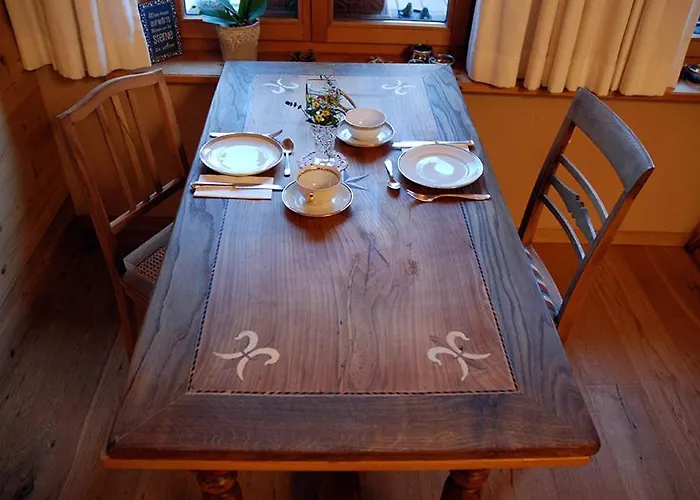 Bed & Breakfast Chesa Staila 4*