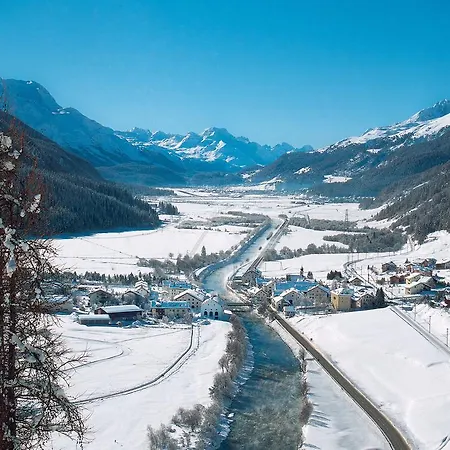 Chesa Staila Bed & Breakfast 4*