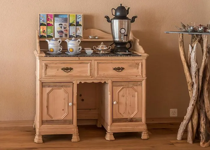 Chesa Staila فندق مبيت وإفطار 4*