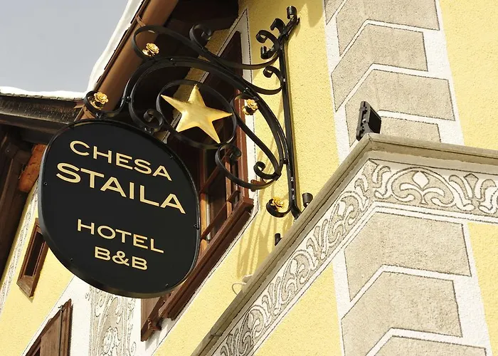 فندق مبيت وإفطار Chesa Staila 4*
